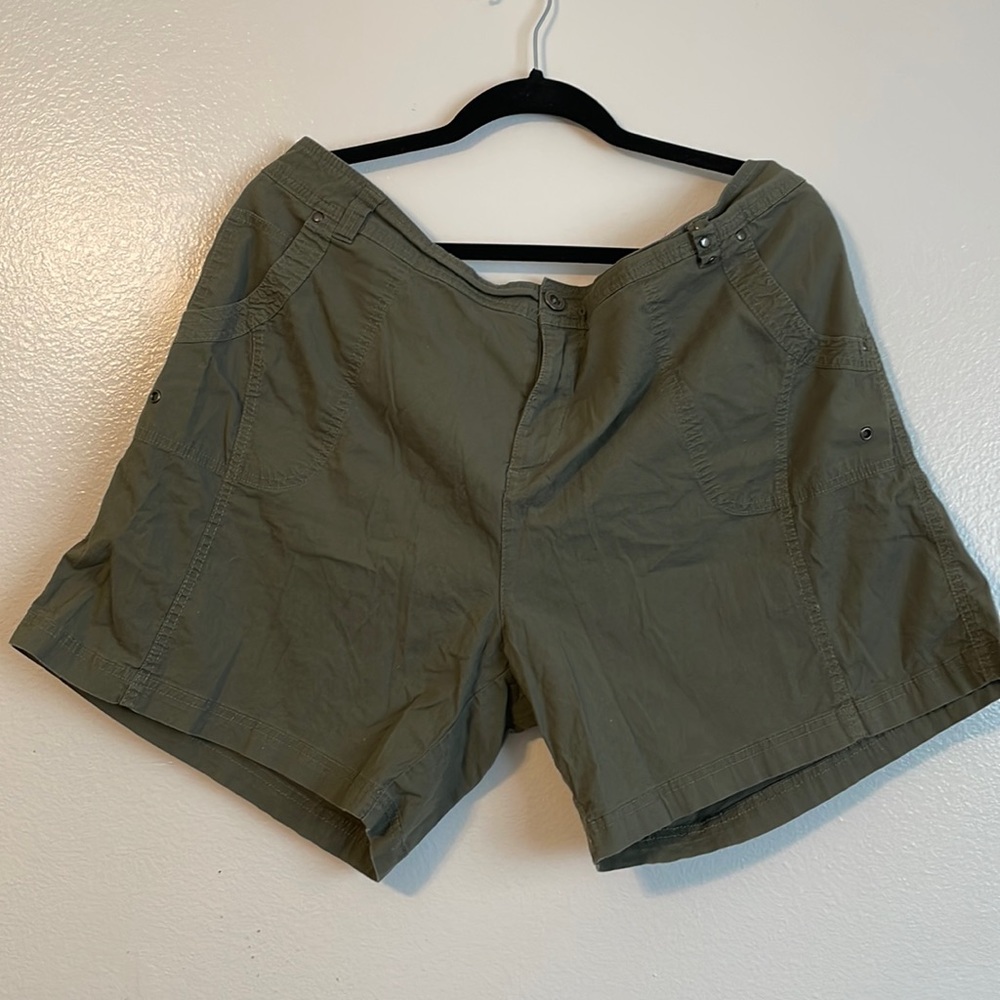da-sh olive green shorts